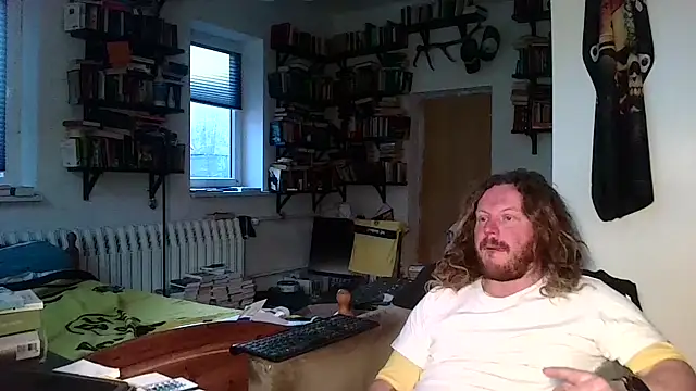 Snapshot of sunr1sa chatting on December 5, 3:09 pm sunr1sa online show from December 5, 3:09 pm