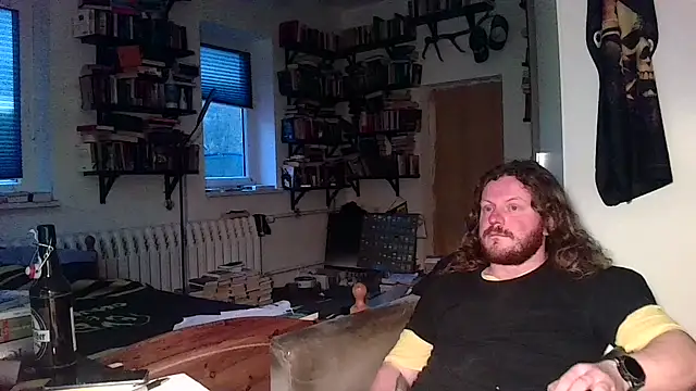 Snapshot of sunr1sa chatting on December 16, 3:17 pm sunr1sa online show from December 16, 3:17 pm