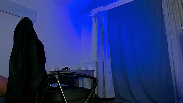 juliusmasters online show from March 4, 2:17 am