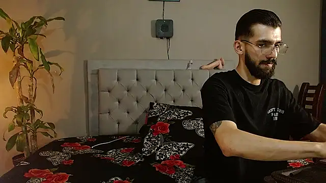 Mr WhiteCock online show from January 2, 10:01 pm