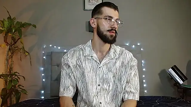 Mr WhiteCock online show from January 25, 8:53 pm