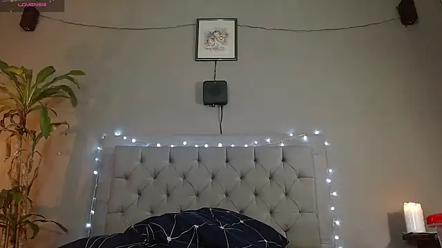 Mr WhiteCock online show from February 18, 8:14 pm