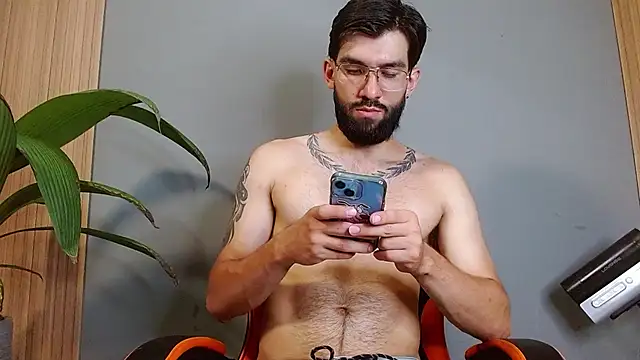 Mr WhiteCock online show from September 12, 5:57 pm