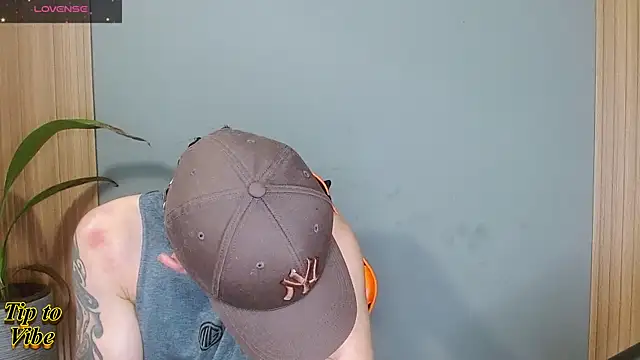 Mr WhiteCock online show from November 23, 7:35 pm