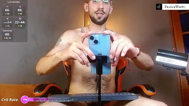Mr WhiteCock online show from June 26, 3:22 am