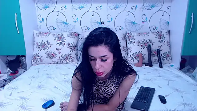 Snapshot of demiemorre chatting on March 20, 4:51 am demiemorre online show from March 20, 4:51 am