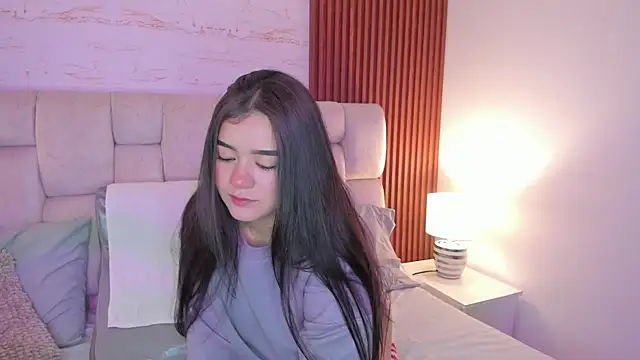 SophiaWylde online show from January 14, 5:35 am