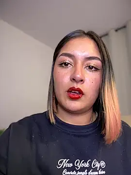 Rae Lil White online show from February 6, 11:26 pm