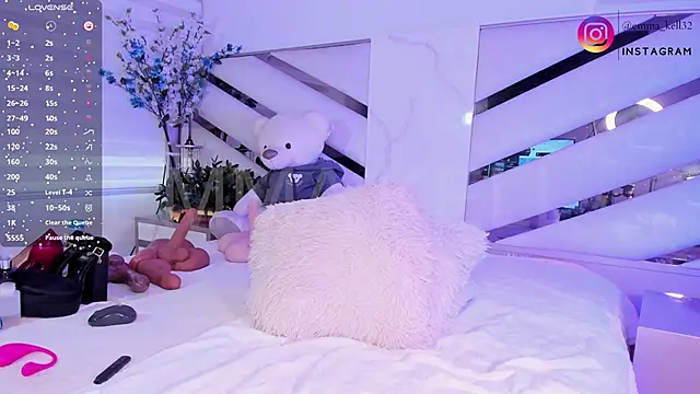 Emma-kell online show from February 13, 9:06 pm