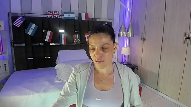KatteMoss online show from June 17, 4:15 am