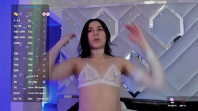 Snapshot of Sara_Foxx1 chatting on January 16, 8:00 am Sara Foxx1 online show from January 16, 8:00 am