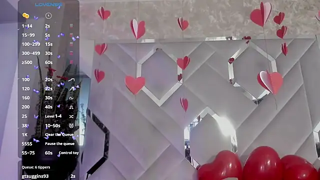 Snapshot of Sara_Foxx1 chatting on February 15, 10:00 am Sara Foxx1 online show from February 15, 10:00 am