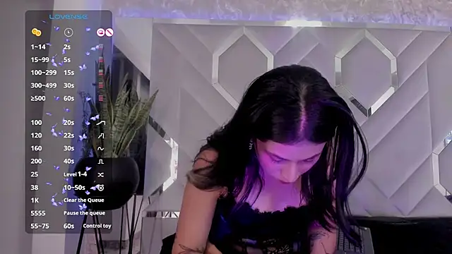 Snapshot of Sara_Foxx1 chatting on March 1, 9:59 pm Sara Foxx1 online show from March 1, 9:59 pm