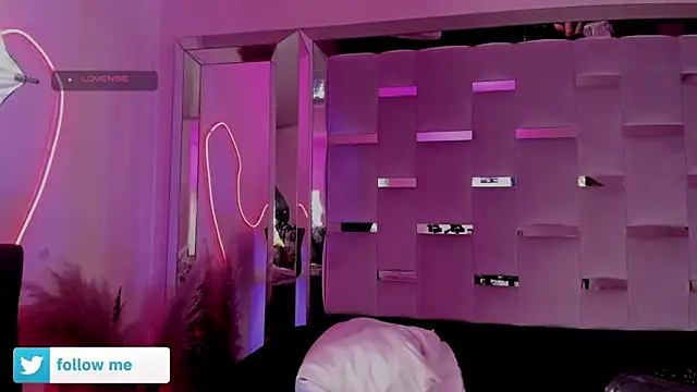 Sara Foxx1 online show from June 5, 7:08 pm
