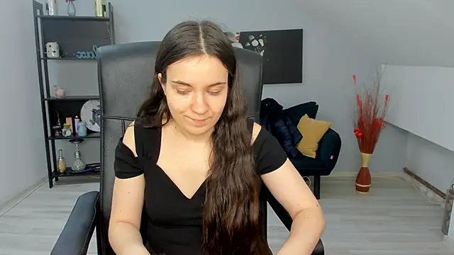 Snapshot of MelissaWiliam chatting on April 1, 11:11 am MelissaWiliam online show from April 1, 11:11 am