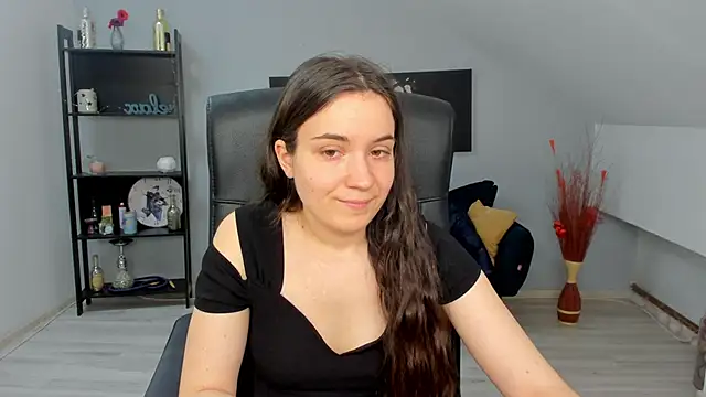 Snapshot of MelissaWiliam chatting on April 15, 11:06 am MelissaWiliam online show from April 15, 11:06 am