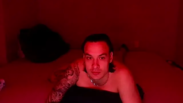 Snapshot of baphomet_from_ice chatting on November 18, 4:28 am baphomet from ice online show from November 18, 4:28 am