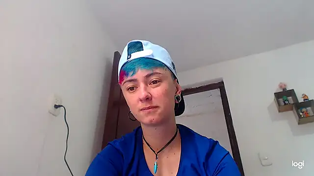 tomboyblue online show from December 2, 3:25 pm