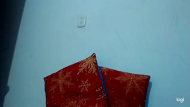 tomboyblue online show from December 12, 3:21 am