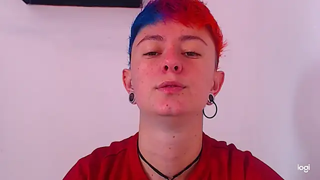 tomboyblue online show from December 12, 5:37 pm