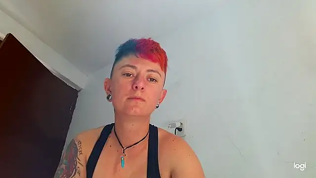 tomboyblue online show from January 21, 6:23 pm
