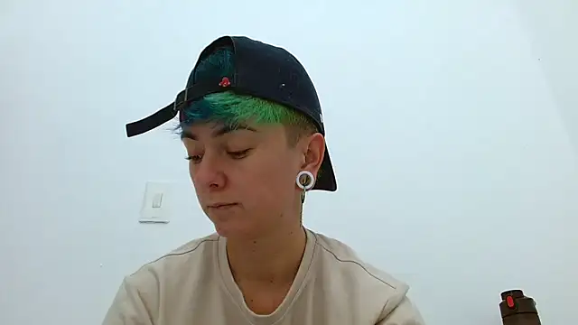 tomboyblue online show from November 6, 1:45 pm