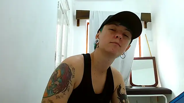 tomboyblue online show from February 13, 2:24 pm