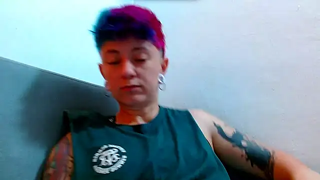 tomboyblue online show from June 30, 3:02 pm