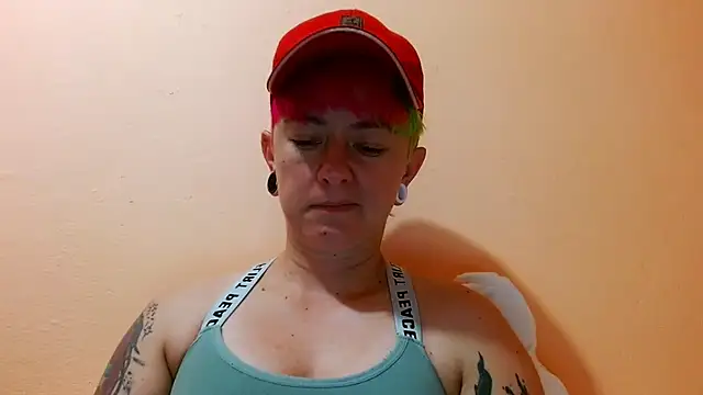 tomboyblue online show from July 29, 2:37 pm