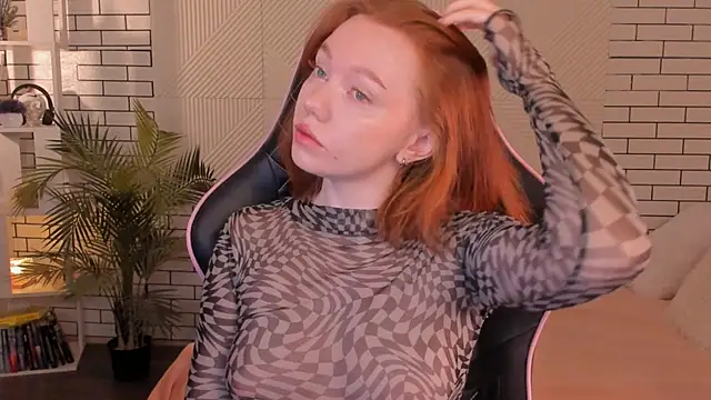 foxyMistrees online show from December 2, 11:40 pm
