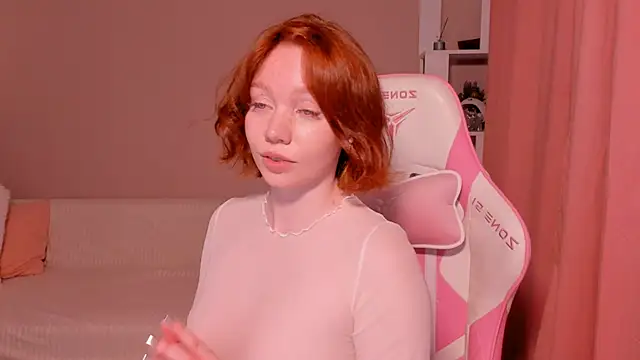 foxyMistrees online show from December 30, 3:25 am