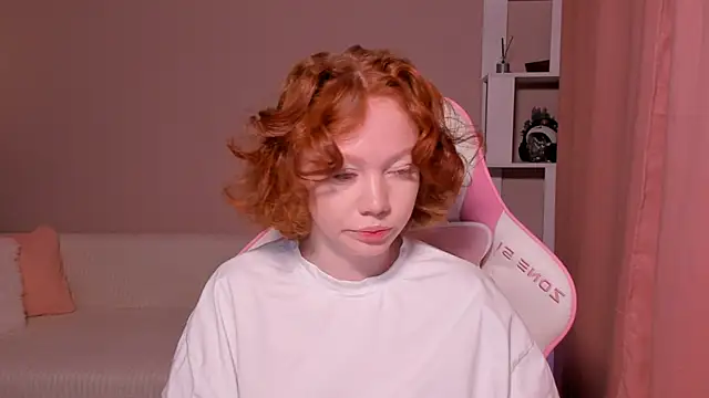 foxyMistrees online show from January 10, 12:49 am