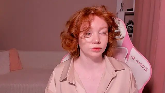 foxyMistrees online show from January 12, 12:28 am