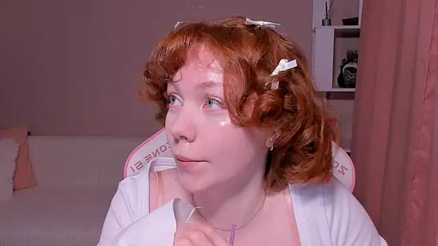 foxyMistrees online show from January 18, 12:13 am