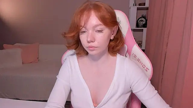 foxyMistrees online show from March 11, 12:44 am