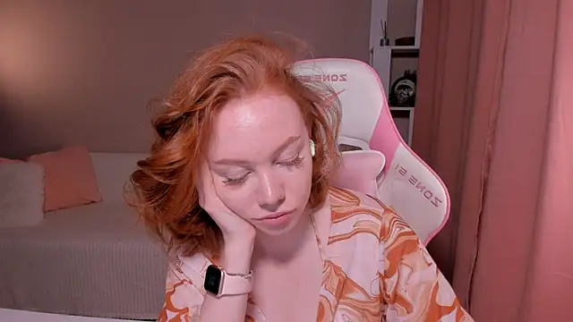foxyMistrees online show from March 18, 12:27 am