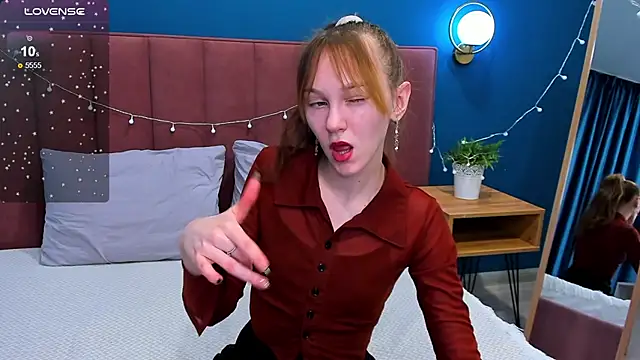 VanillaKelly online show from February 5, 12:53 am