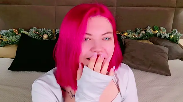 Lisa Adam online show from December 15, 4:07 am