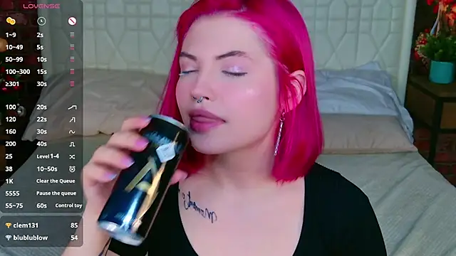 Lisa Adam online show from December 17, 7:29 am