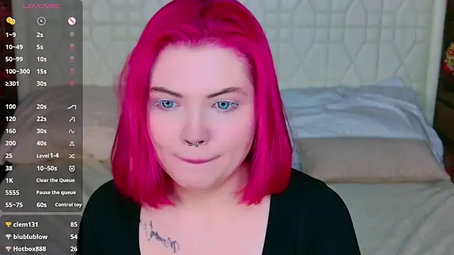 Lisa Adam online show from December 17, 10:55 am