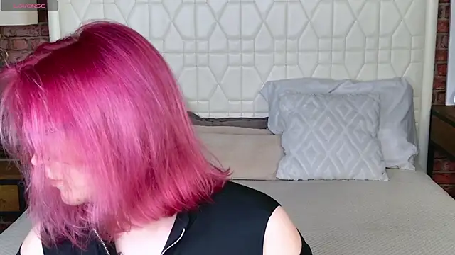 Lisa Adam online show from September 11, 7:14 pm