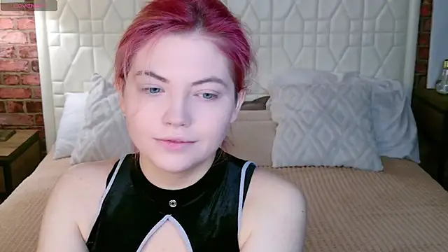 Lisa Adam online show from October 11, 6:06 pm