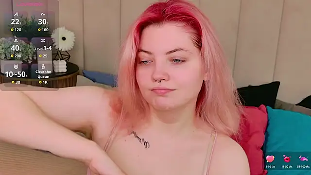 Lisa Adam online show from November 18, 5:28 pm