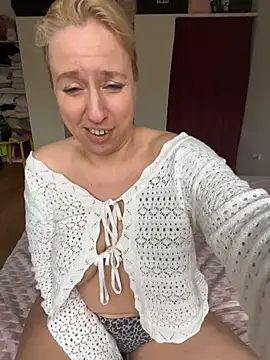 MariaValentine online show from December 19, 9:38 am