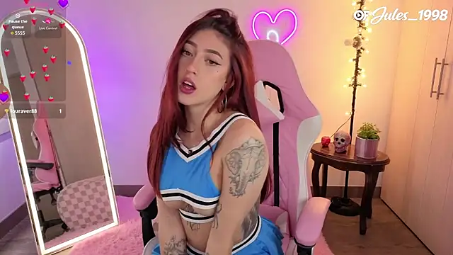 Snapshot of violet_ch chatting on April 7, 8:31 pm violet ch online show from April 7, 8:31 pm