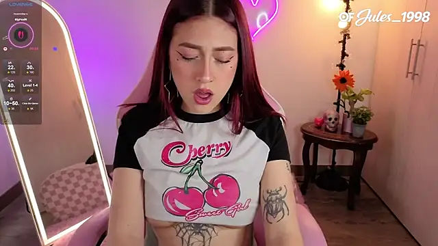 Snapshot of violet_ch chatting on May 11, 9:12 pm violet ch online show from May 11, 9:12 pm