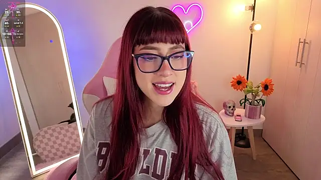 Snapshot of violet_ch chatting on June 9, 7:36 pm violet ch online show from June 9, 7:36 pm