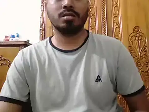 Snapshot of desiboyasif chatting on October 6, 6:05 pm desiboyasif online show from October 6, 6:05 pm