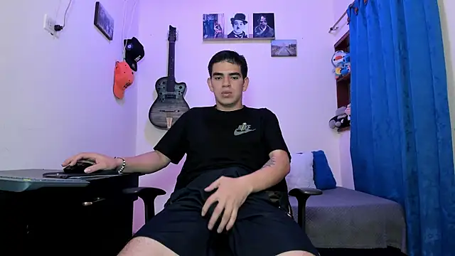 Ares Johnson online show from February 19, 6:43 pm