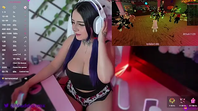 MaddyFooxx online show from January 14, 12:54 am